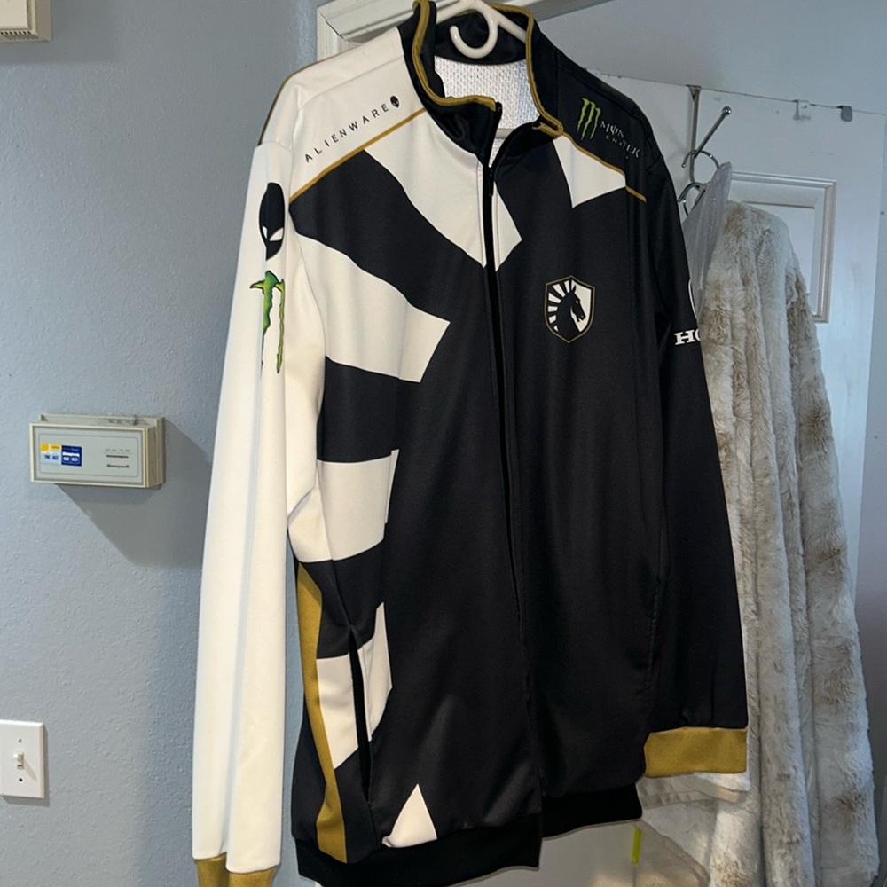 Team Liquid zip up. Size 3xl